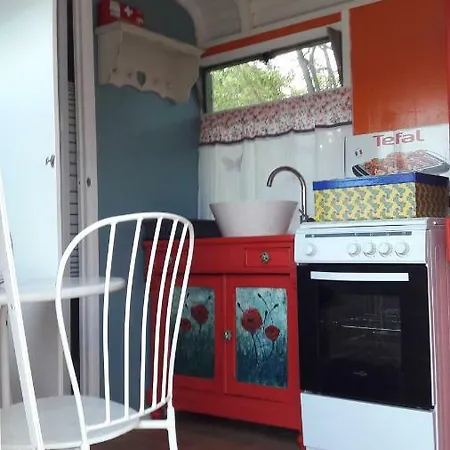 Logement Insolite Roulotte لو براديت